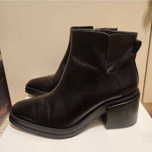 Franco Sarto "Doren" Black Leather Ankle Boots Block Heel Sz.7.5 US/37.5 EU $149